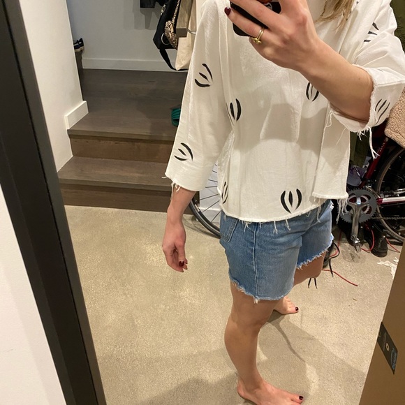 White denim top from a Portland boutique - Picture 2 of 9